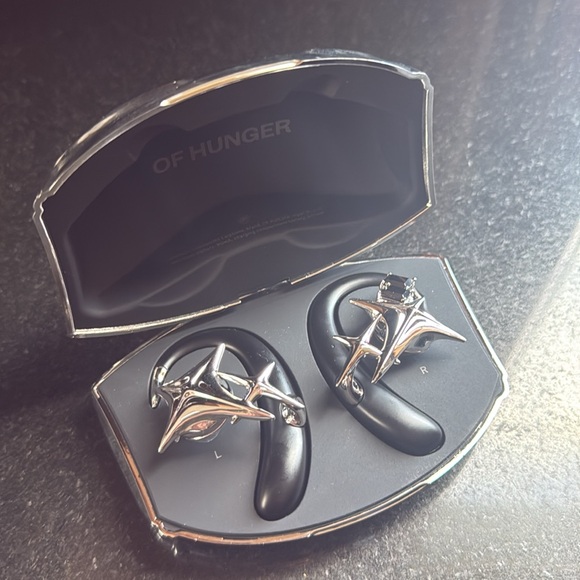 Of hunger wearable stereo Bluetooth earphone NEW limited edition - Picture 3 of 11